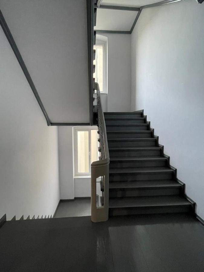 Appartement Apartament Grafitowy à Poznań Extérieur photo